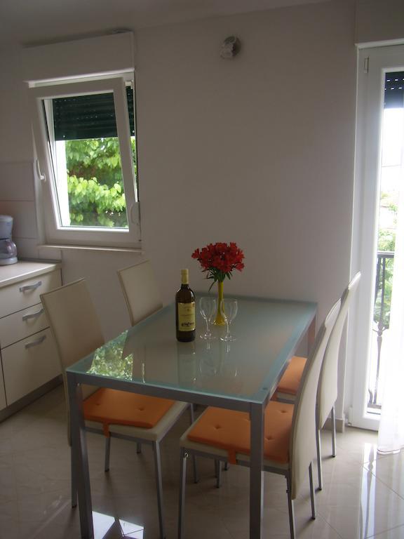 Stari Dvori Apartment Trogir Room photo
