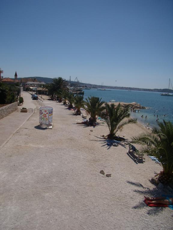Stari Dvori Apartment Trogir Room photo